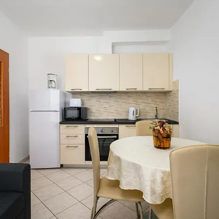 Apartmán 5235-2 In Drenje (Istria)
